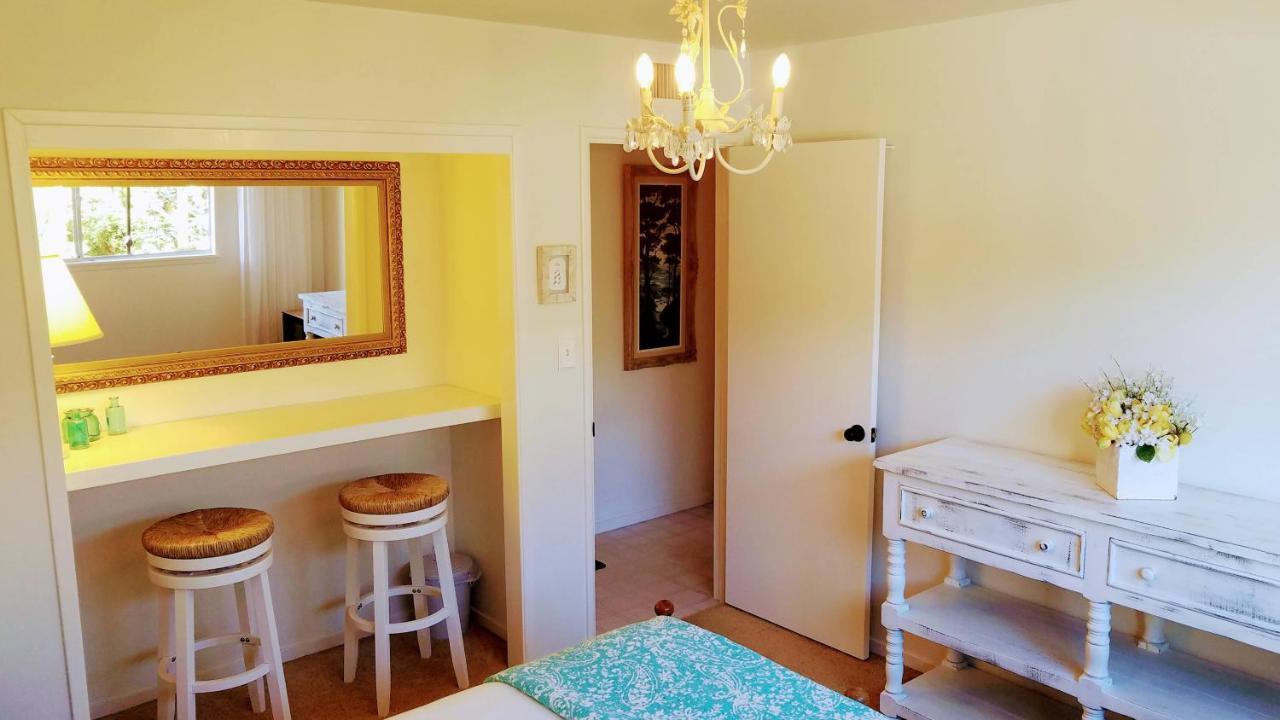 Tropical Retreat Close To Beach Grover Beach Eksteriør billede